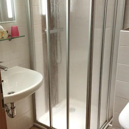 Pension&ferienhütten Zur Alten Werft Pensión