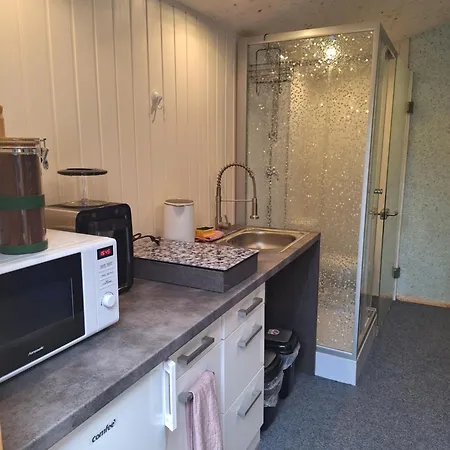 Pensión Pension&ferienhütten Zur Alten Werft Alsleben